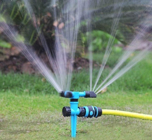 Garden Lawn Sprinkler - Large Area Covered Lawn